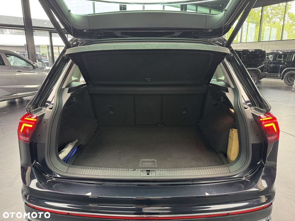 Volkswagen Tiguan 1.5 eTSI Elegance DSG - 20