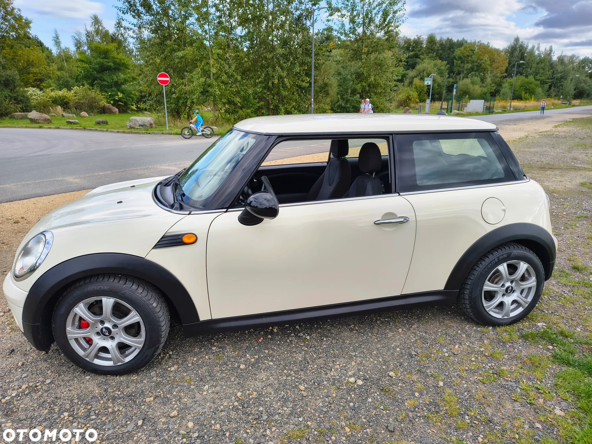 MINI ONE Standard - 18