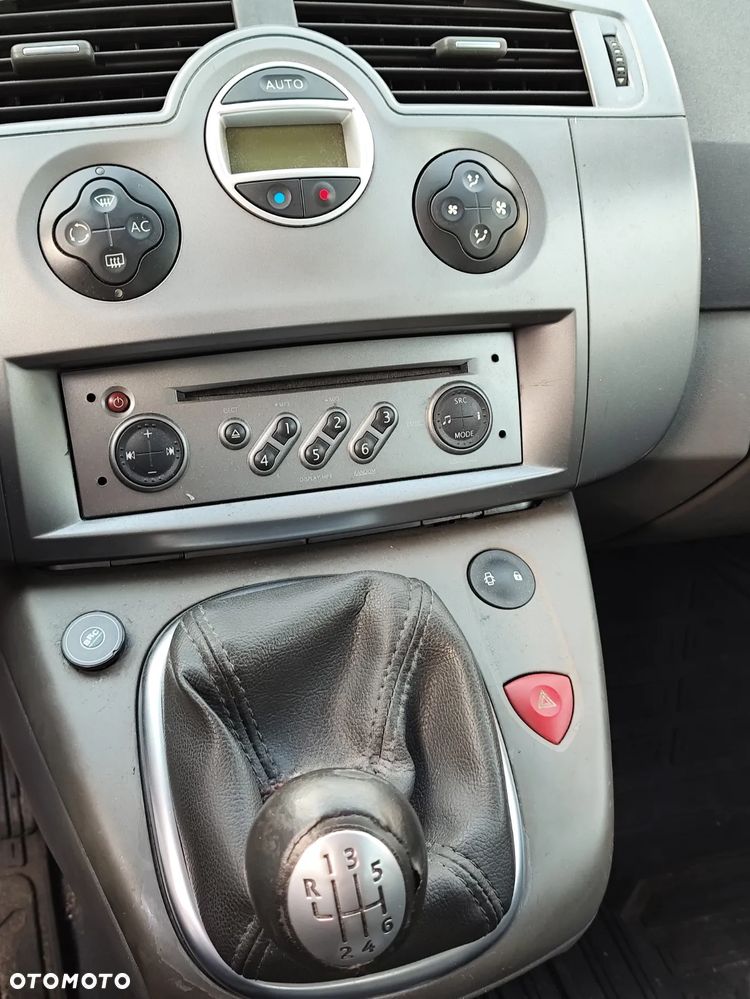 Renault Scenic 1.6 16V Expression - 15