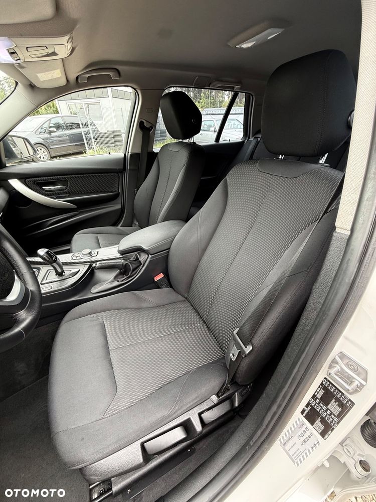 BMW Seria 3 - 12