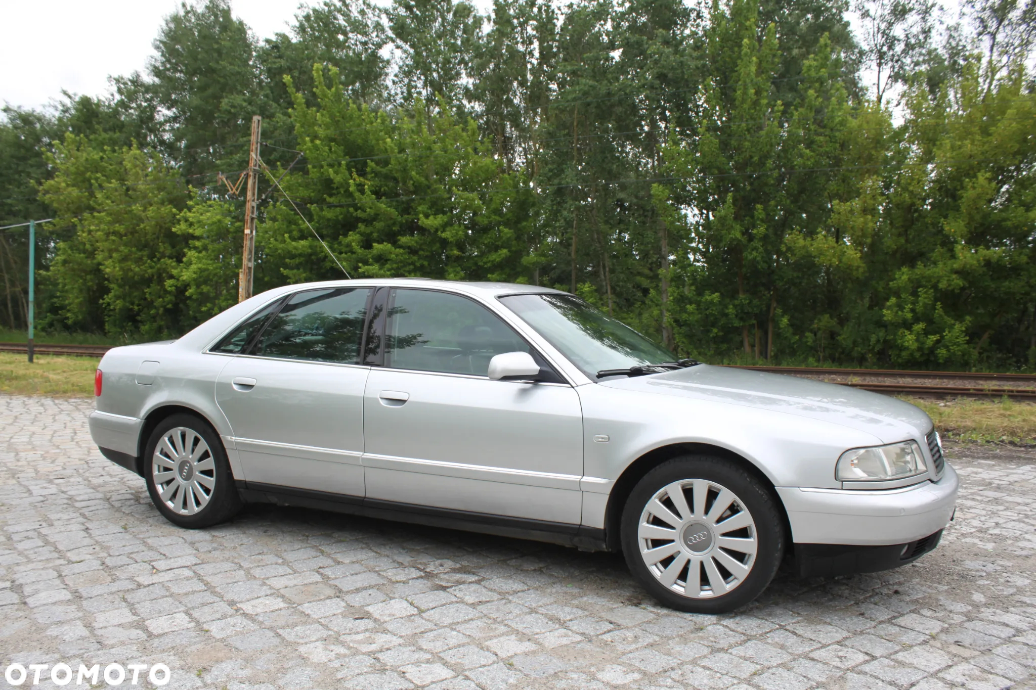 Audi A8 - 2