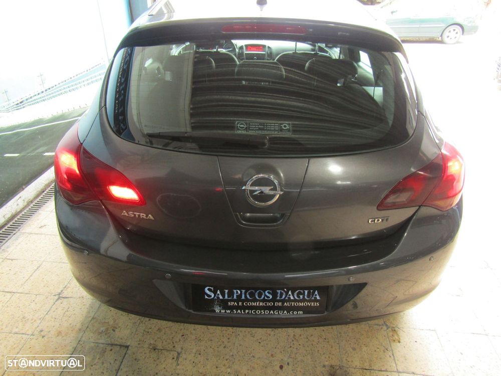 Opel Astra 1.7 CDTI Cosmo - 6