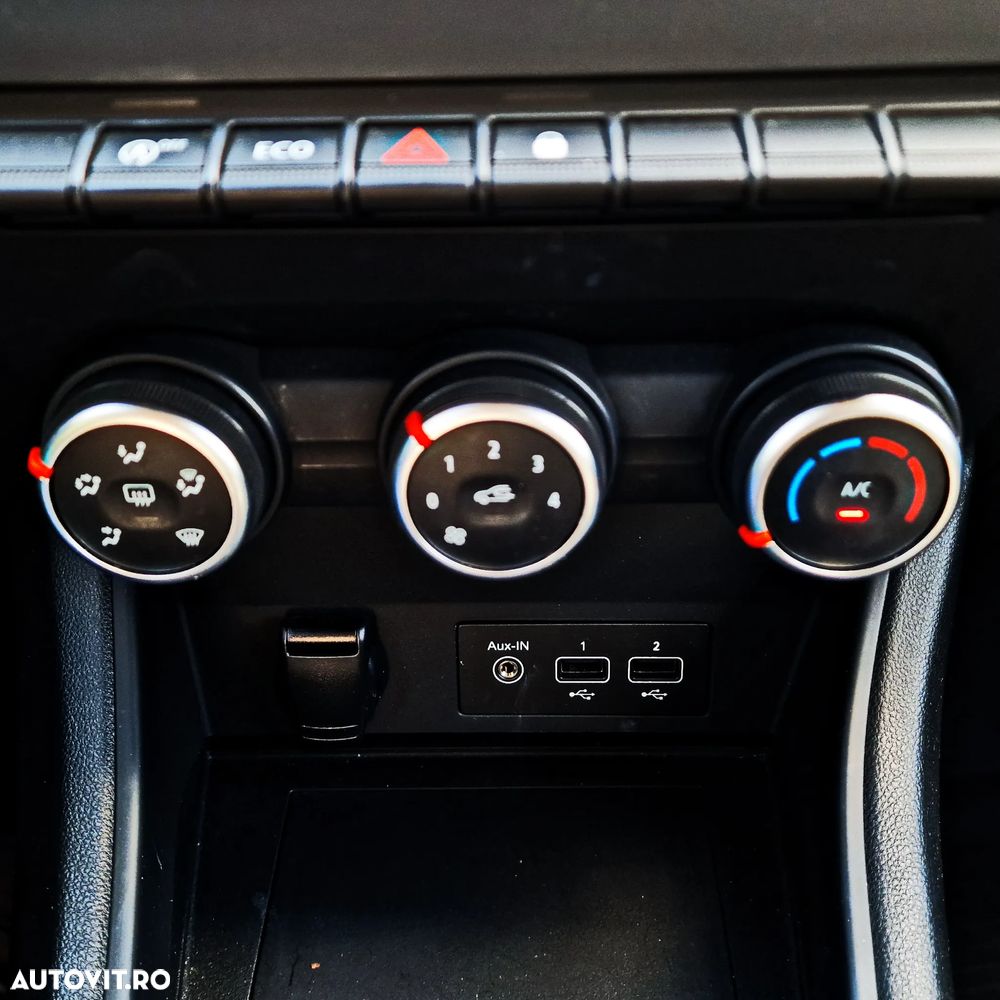 Renault Captur MHEV 140 Techno - 22