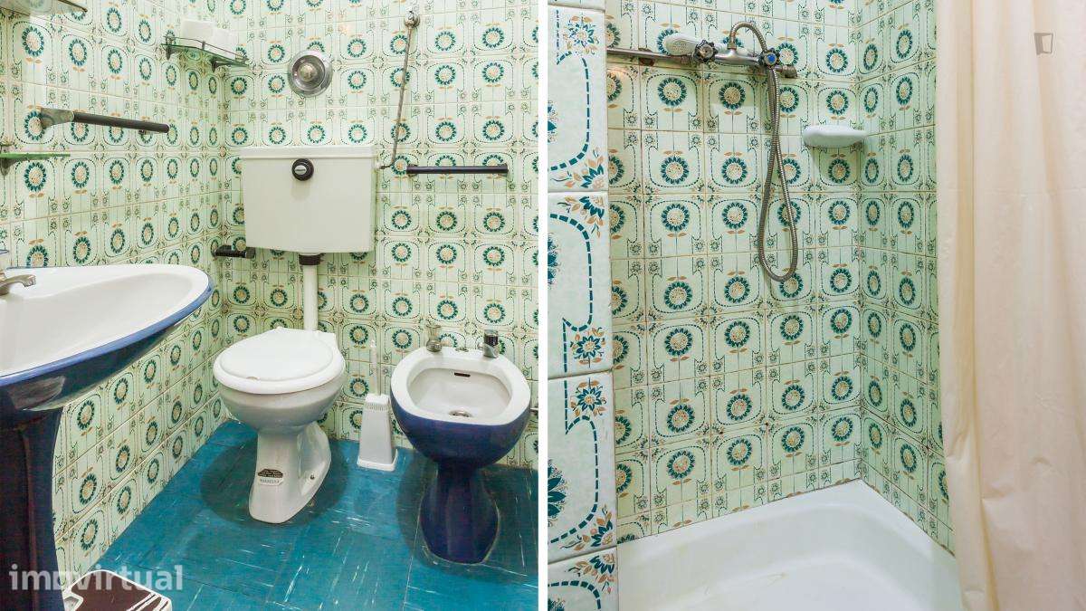 Quarto - localizado em Ramalde Porto - Grande imagem: 2/36