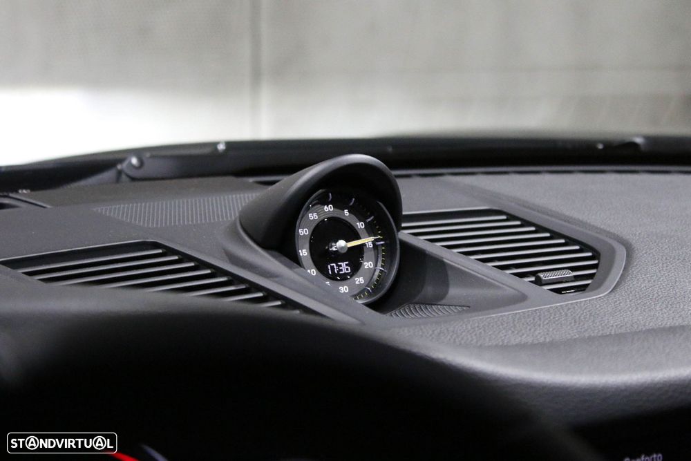 Porsche 911 (992) GT3 Touring Package - 27