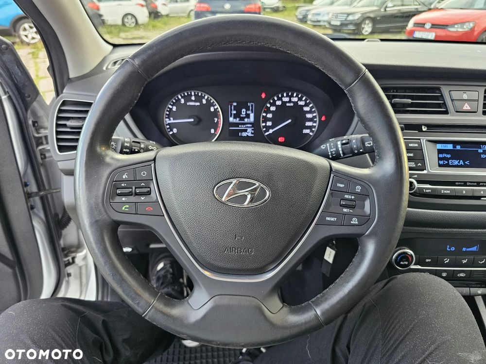 Hyundai i20 - 14