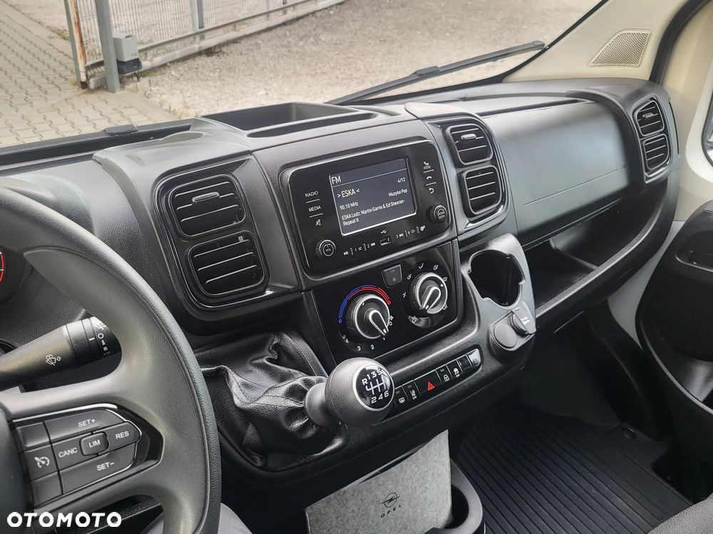 Opel Movano - 10