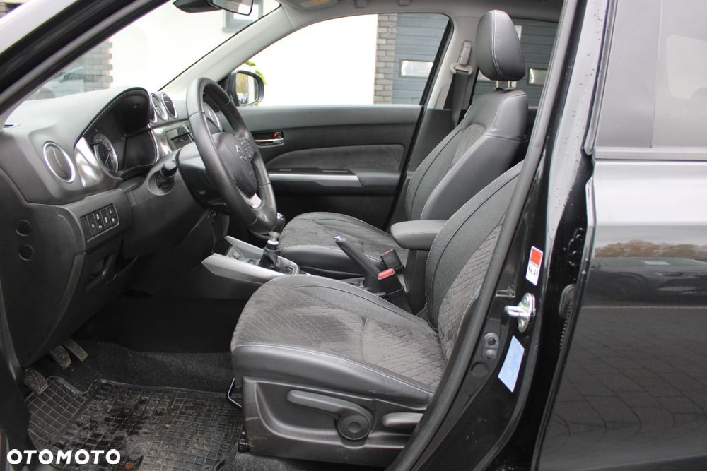 Suzuki Vitara - 22