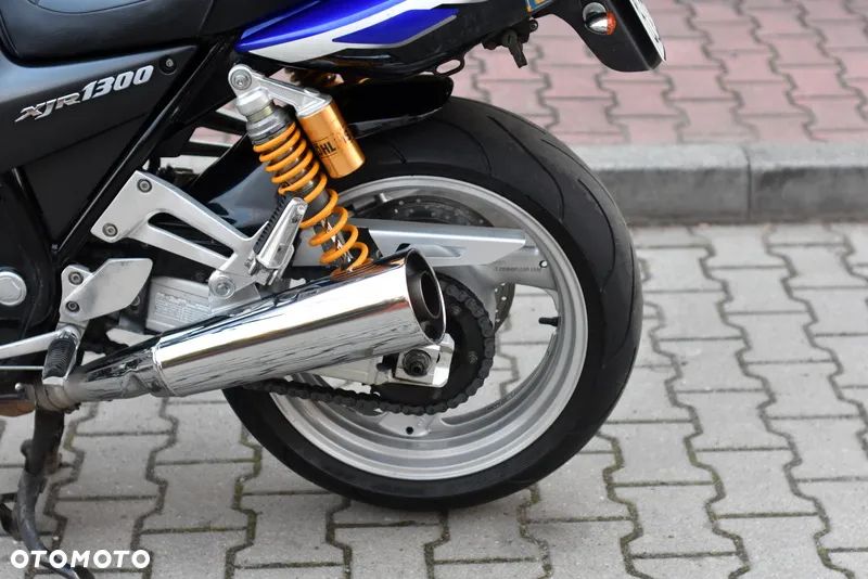Yamaha XJR - 25
