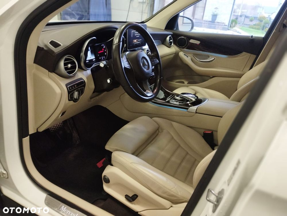 Mercedes-Benz GLC - 20