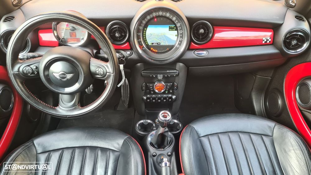 MINI Clubman John Cooper Works - 12