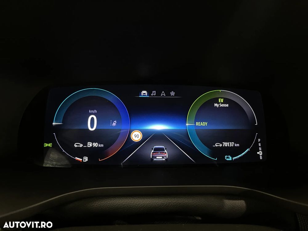 Renault Arkana E-TECH 145 Evolution - 27