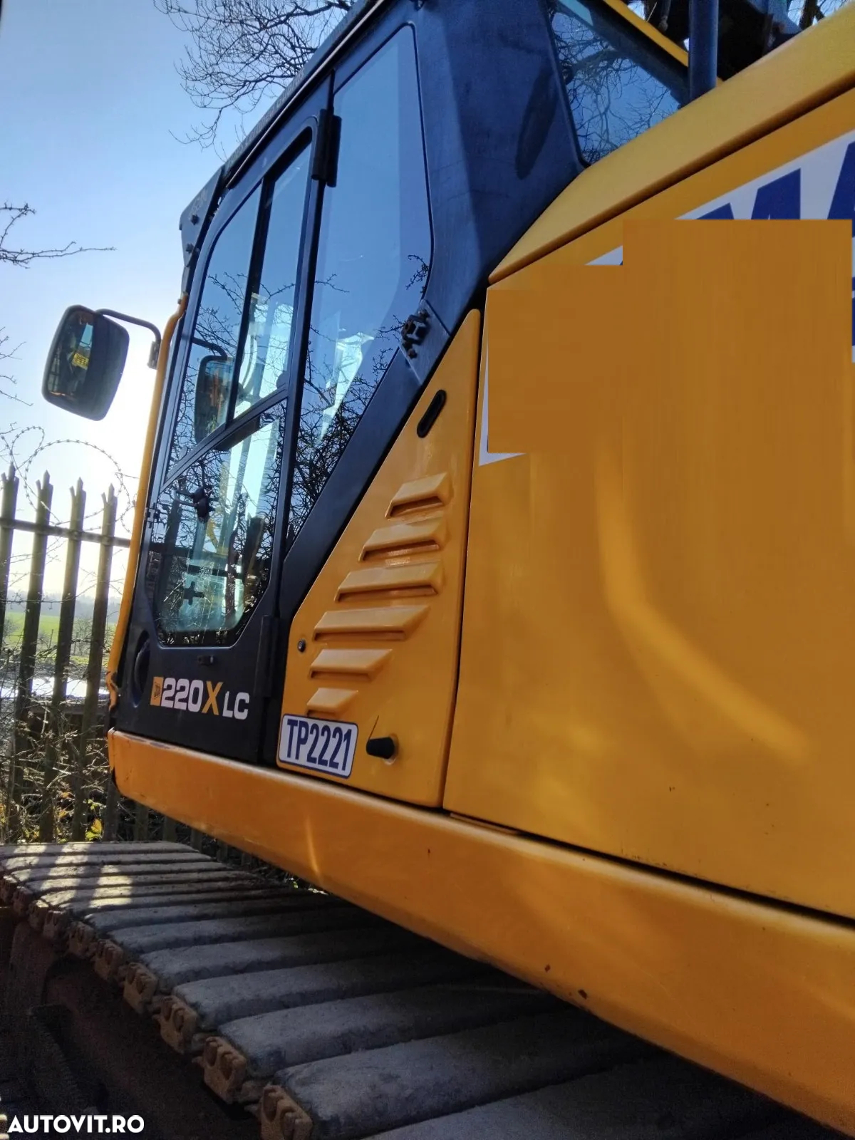 JCB 220X - 3