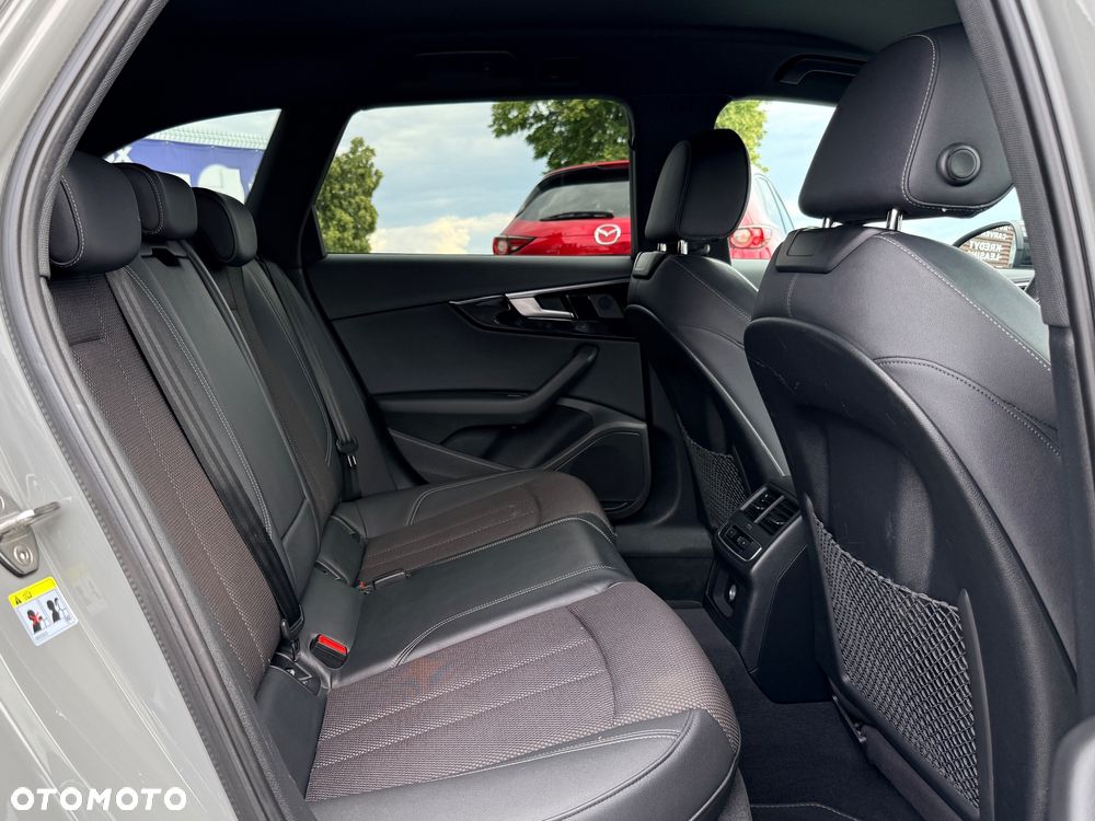 Audi A4 Avant 35 TFSI mHEV S Line S tronic - 37