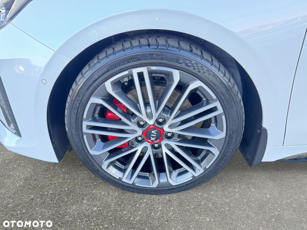Kia ProCeed 1.6 T-GDI GT DCT - 10