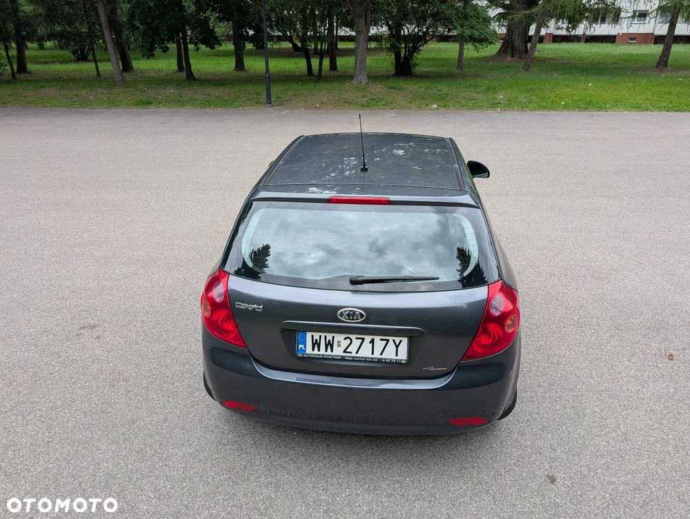 Kia Ceed 1.4 Comfort + - 6