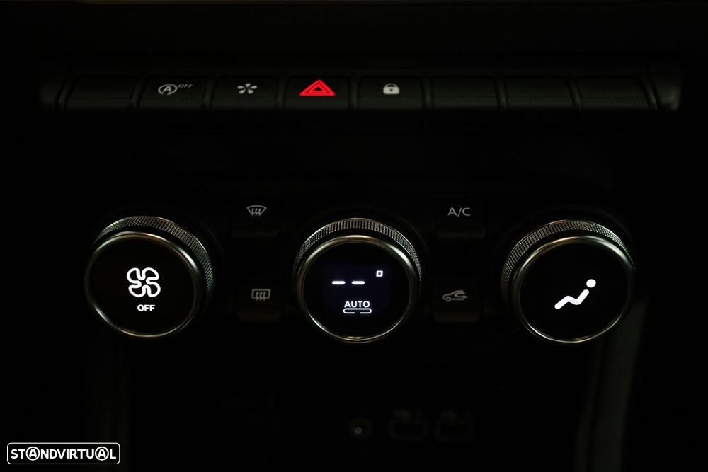 Renault Captur 1.0 TCe Techno Bi-Fuel - 12