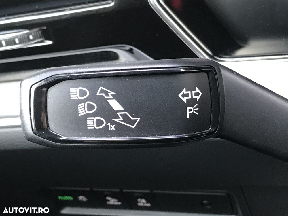 Volkswagen Touareg V6 TDI 4MOTION Elegance - 22