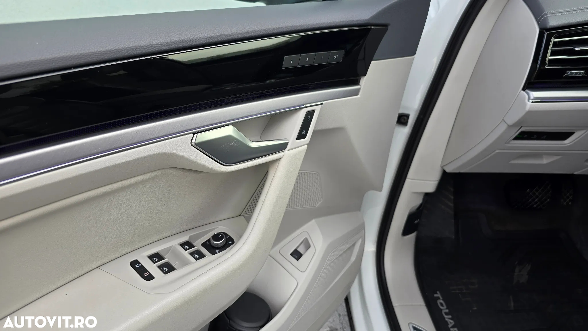 Volkswagen Touareg V6 TDI Elegance - 12