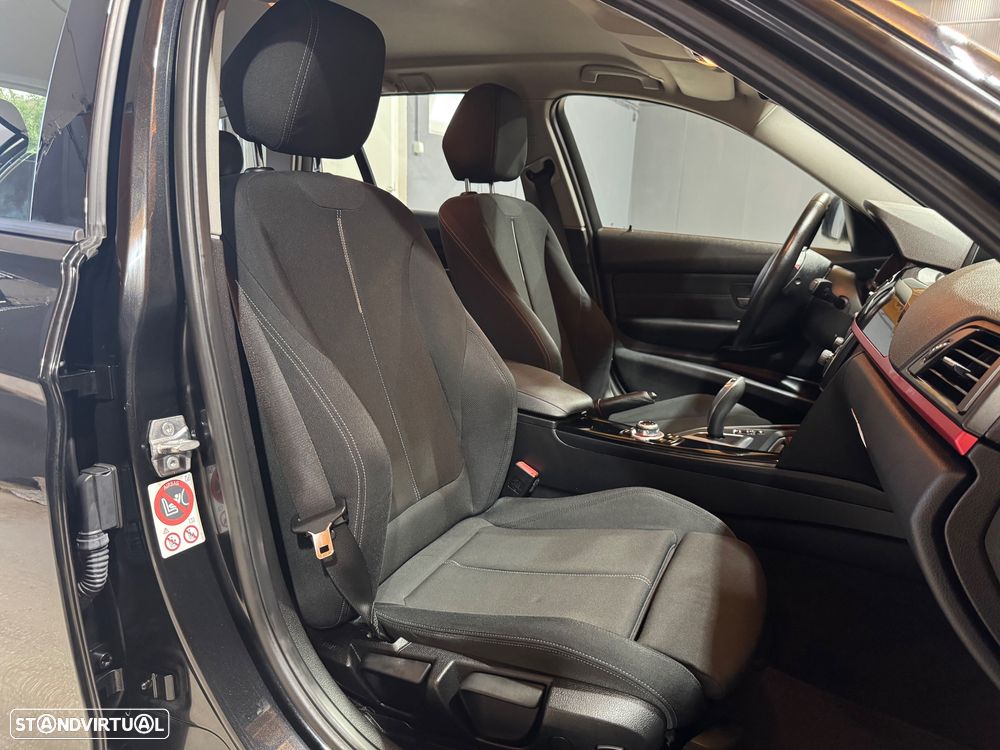 BMW 318 d Auto Line Sport - 18