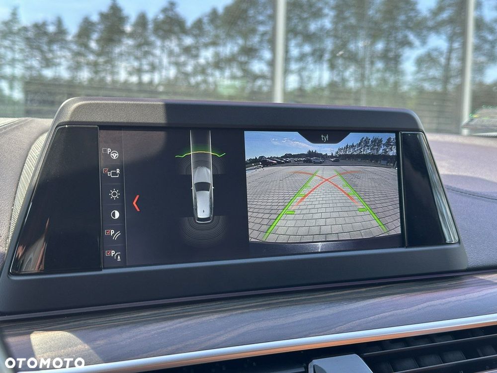 BMW Seria 5 520d Luxury Line - 23