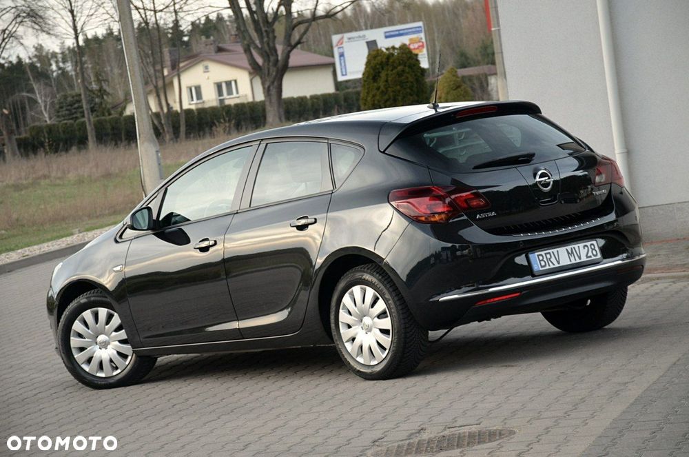 Opel Astra - 11