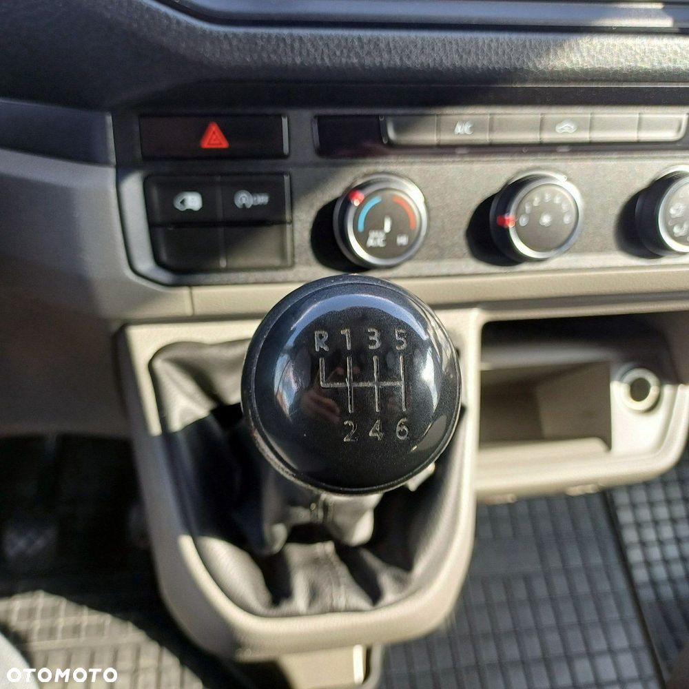 Volkswagen Crafter - 18