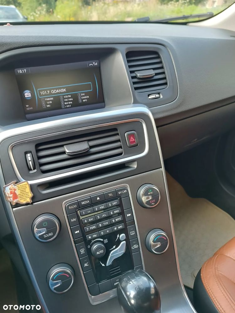 Volvo S60 DRIVe - 13