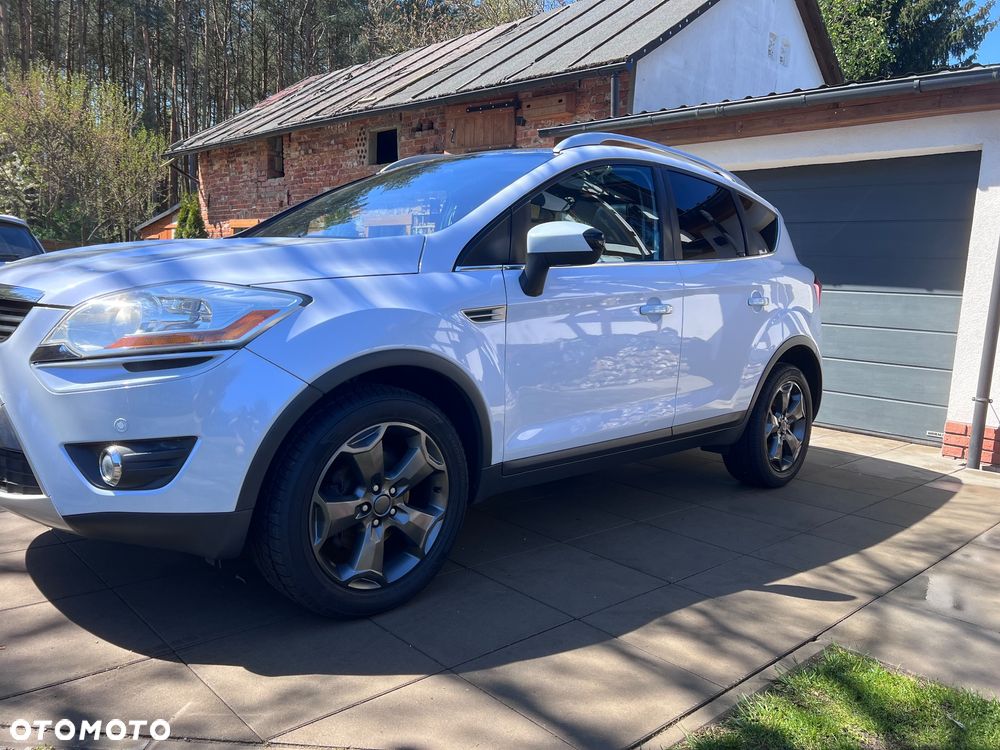 Ford Kuga - 1