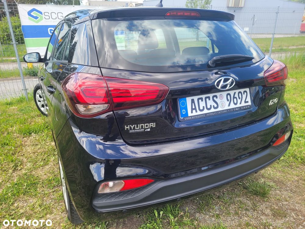 Hyundai i20 blue 1.2 Select - 12