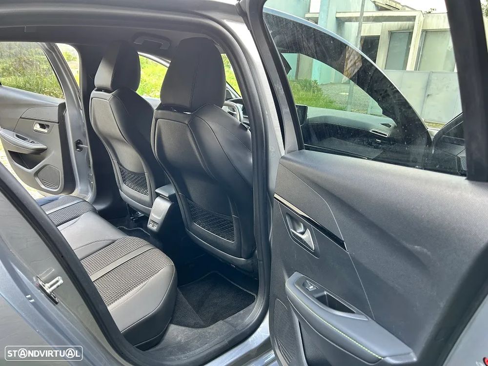 Peugeot e-208 50 kWh GT Line - 17