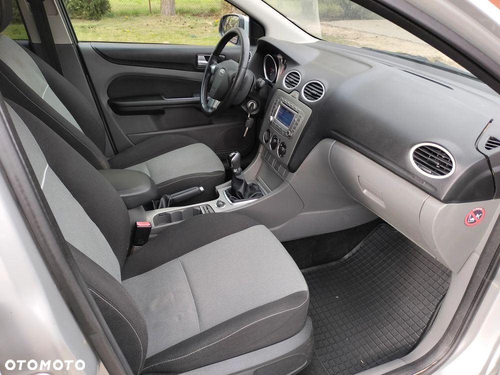 Ford Focus 1.6 TDCi FX - 13