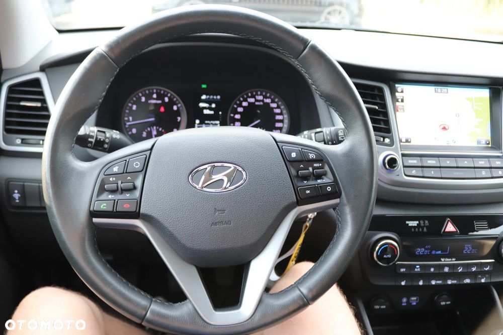 Hyundai Tucson 1.6 GDI BlueDrive Design 2WD - 36