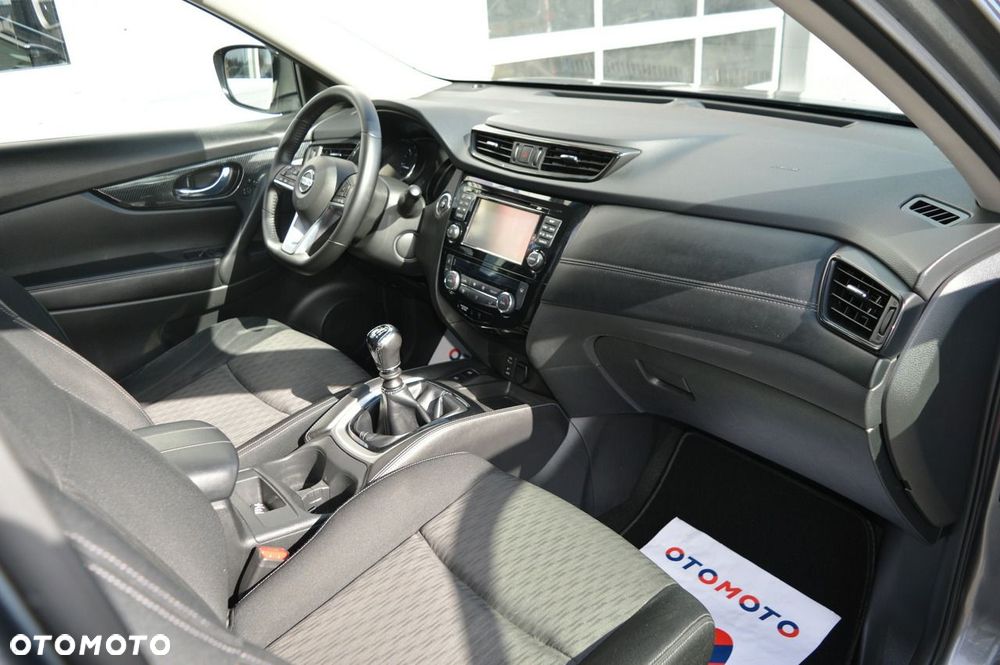 Nissan X-Trail - 25