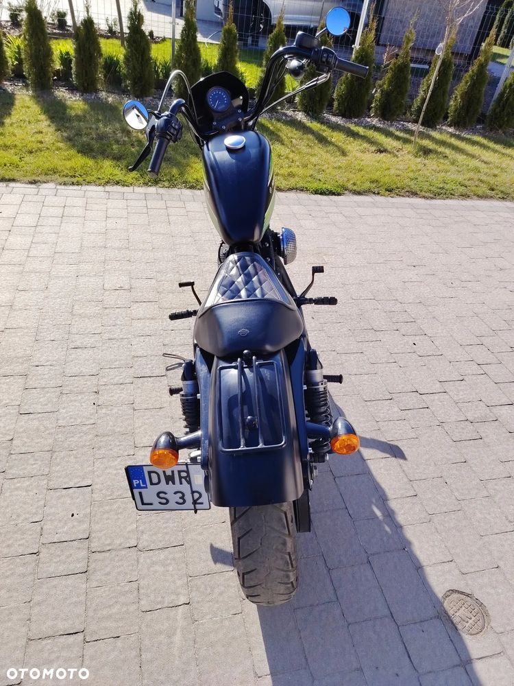 Harley-Davidson Sportster Iron 1200 - 5