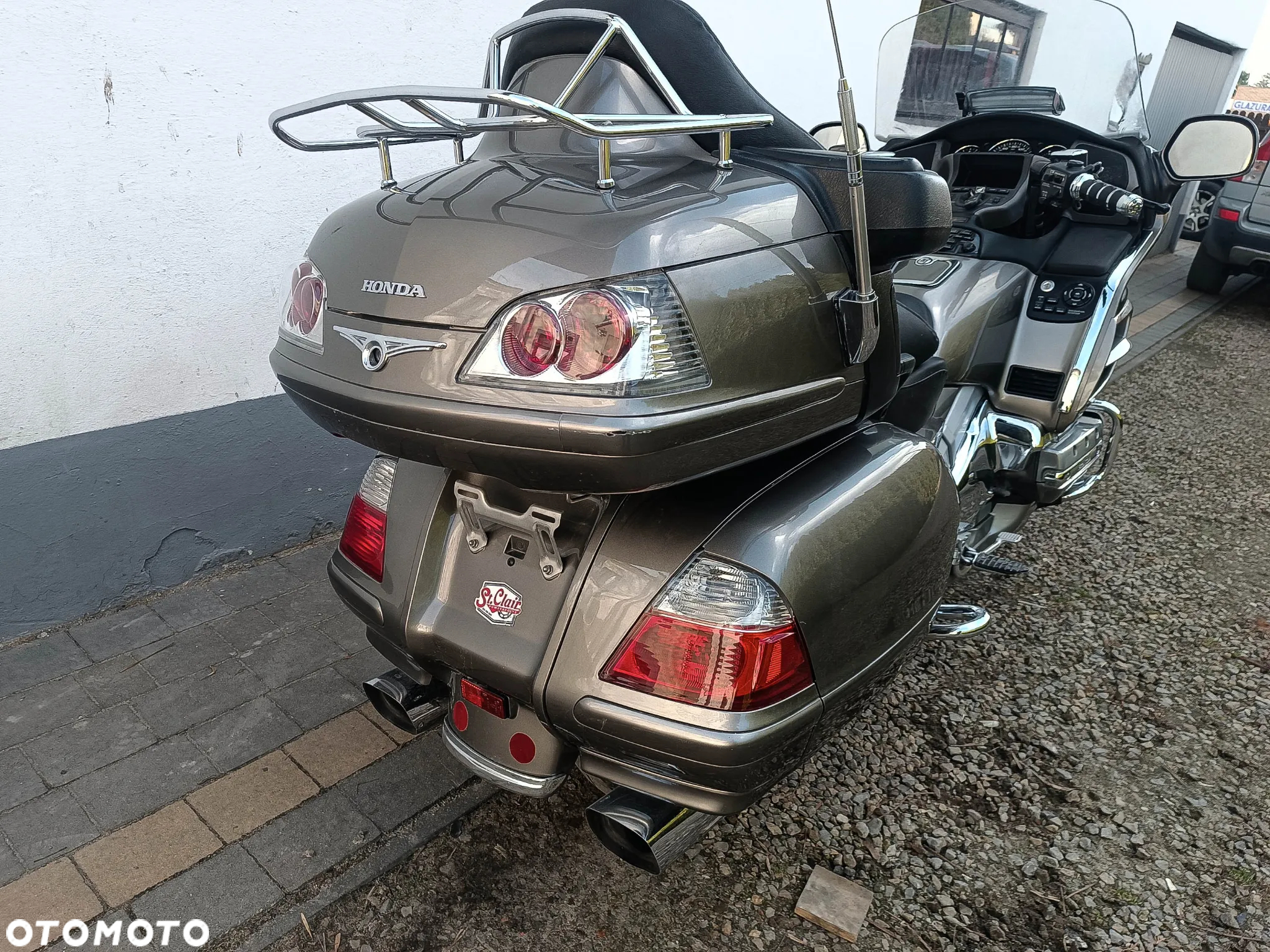 Honda GL - 27