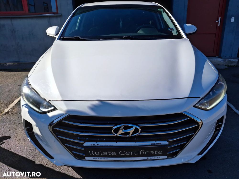 Hyundai Elantra 1.6 MPi Comfort - 2