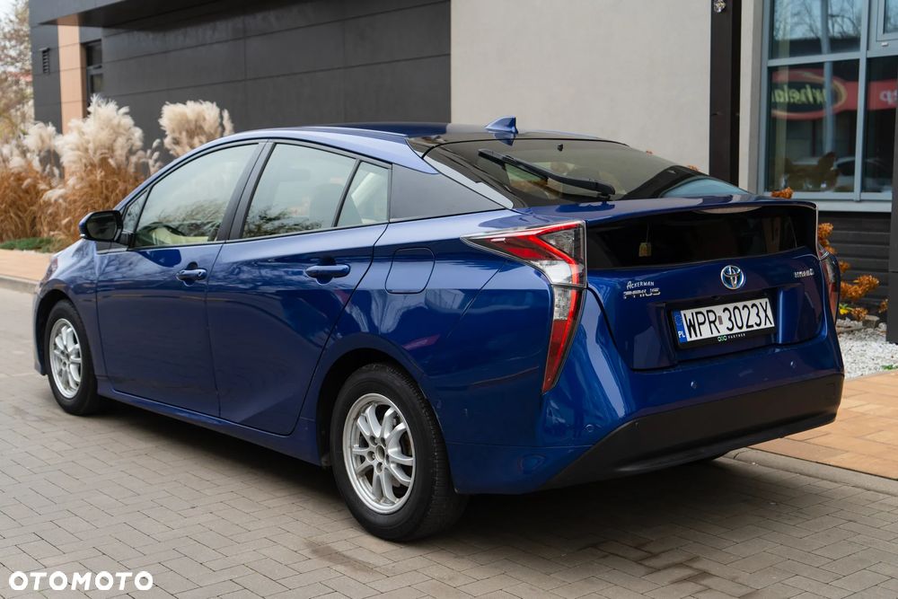 Toyota Prius 1.8 HSD Premium - 6
