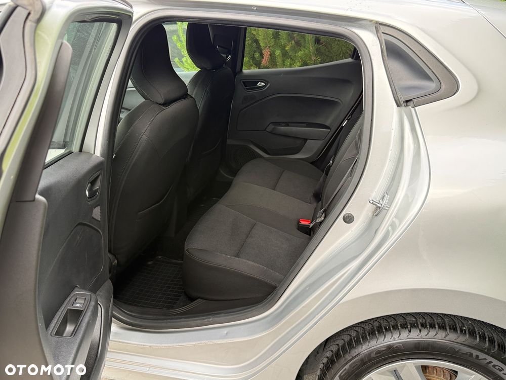 Renault Clio - 12