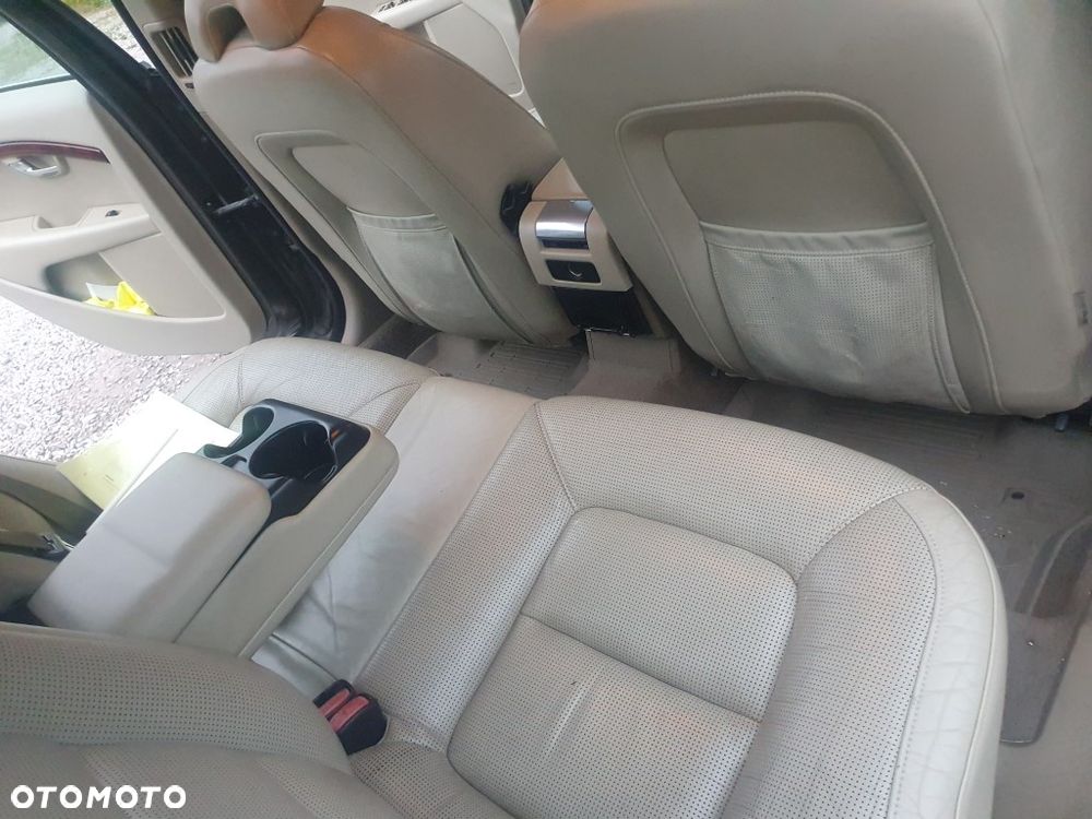 Volvo S80 - 11