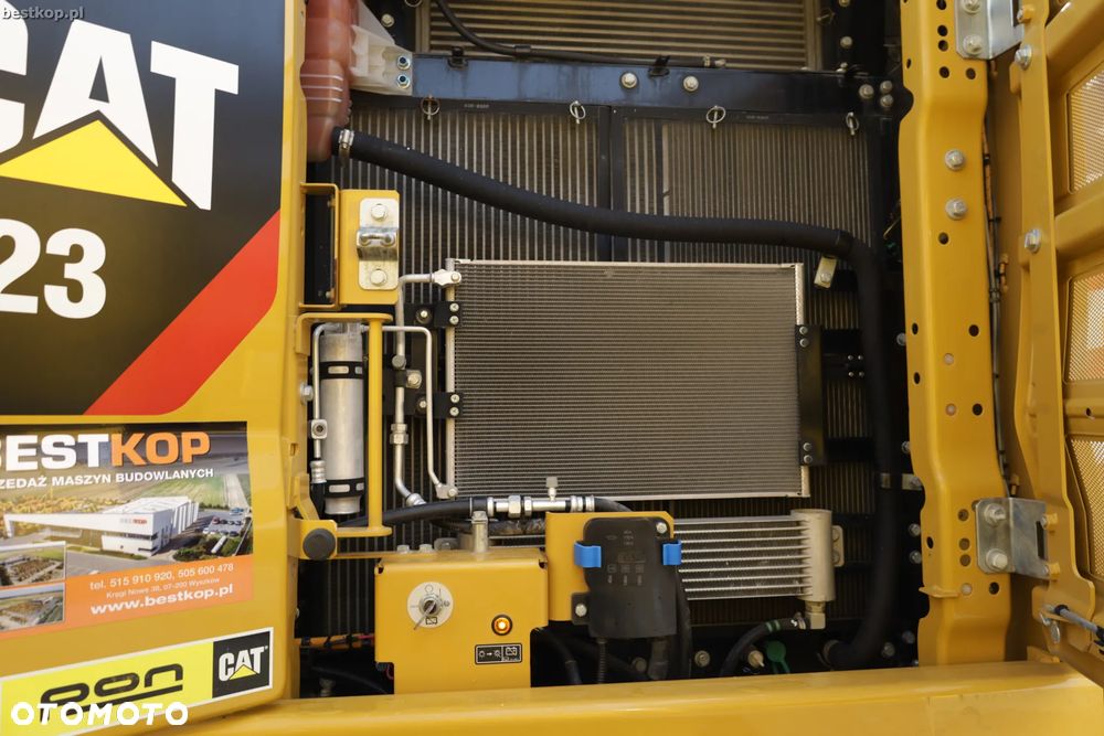 Caterpillar 323 - 34