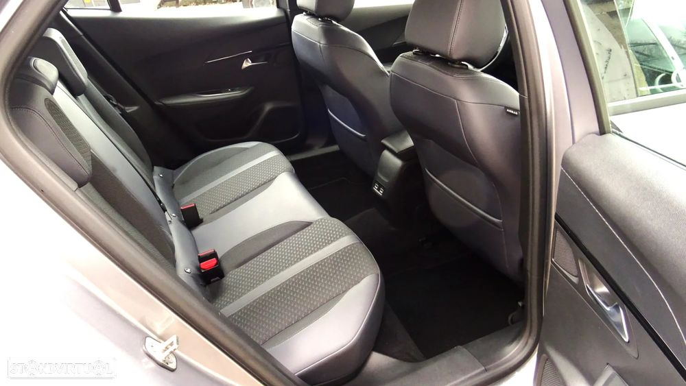 Peugeot 2008 PureTech 130 Allure - 18