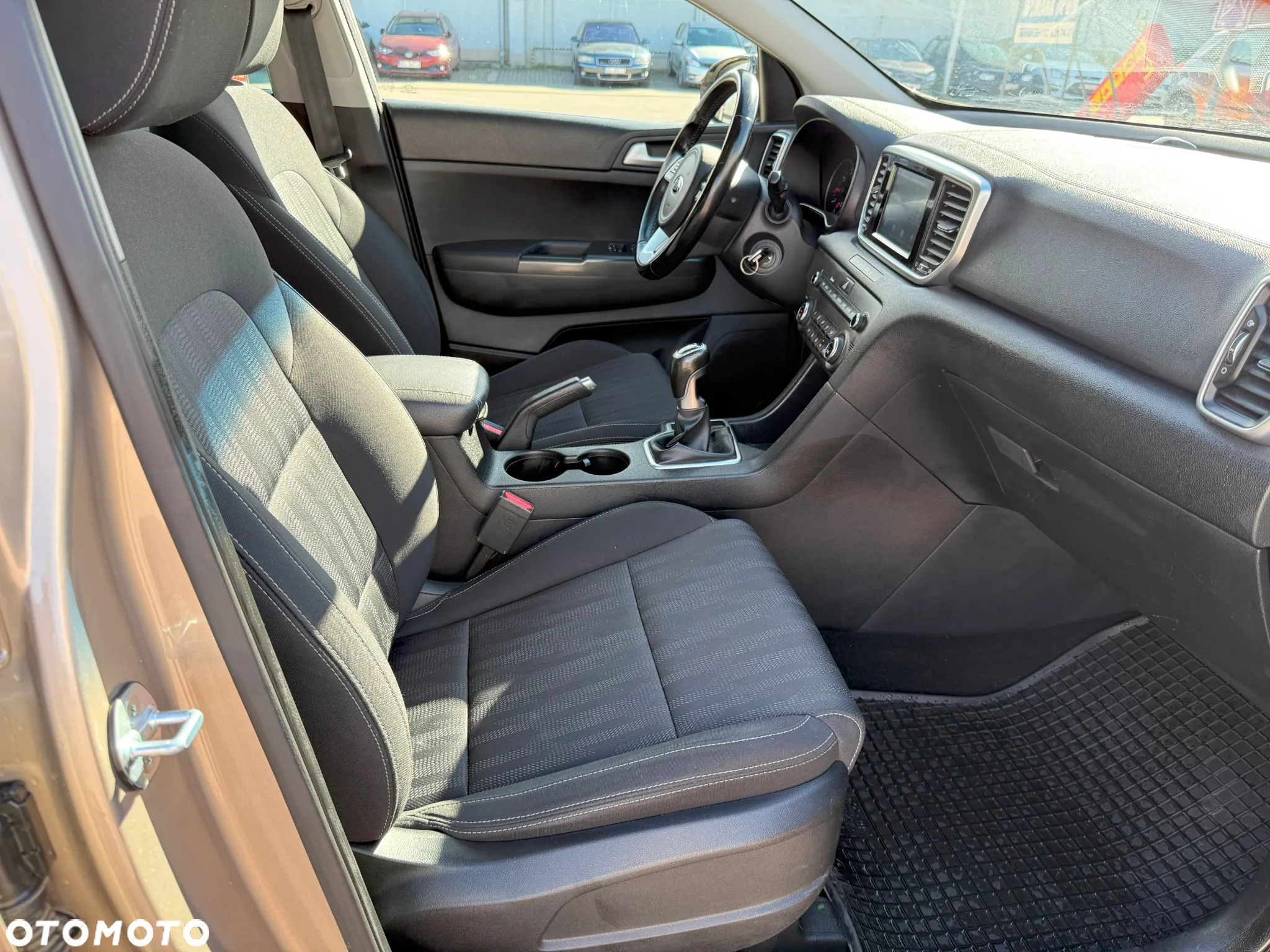 Kia Sportage 1.6 T-GDI M 2WD - 13