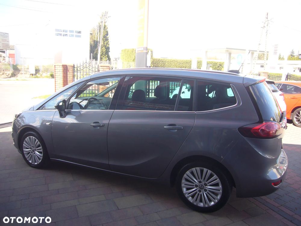Opel Zafira 1.6 CDTI Elite S&S - 10