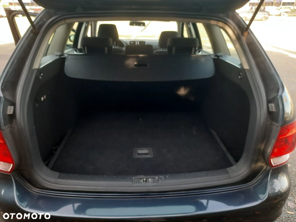 Volkswagen Golf ver-1-6-tdi-bluemotion-technology-comfortline - 10