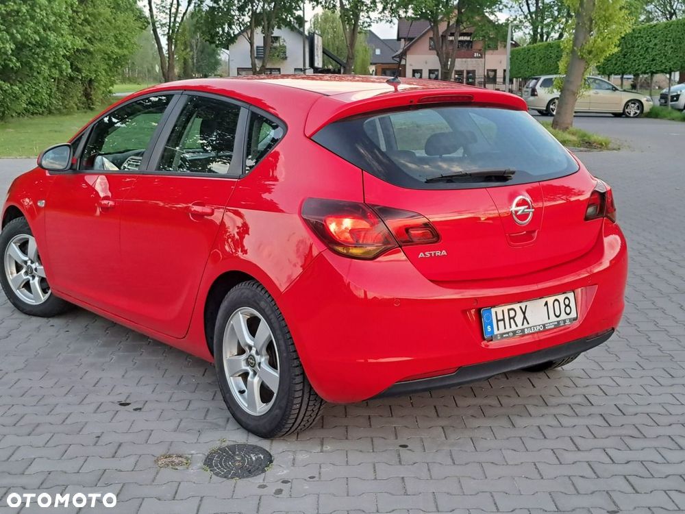 Opel Astra - 9