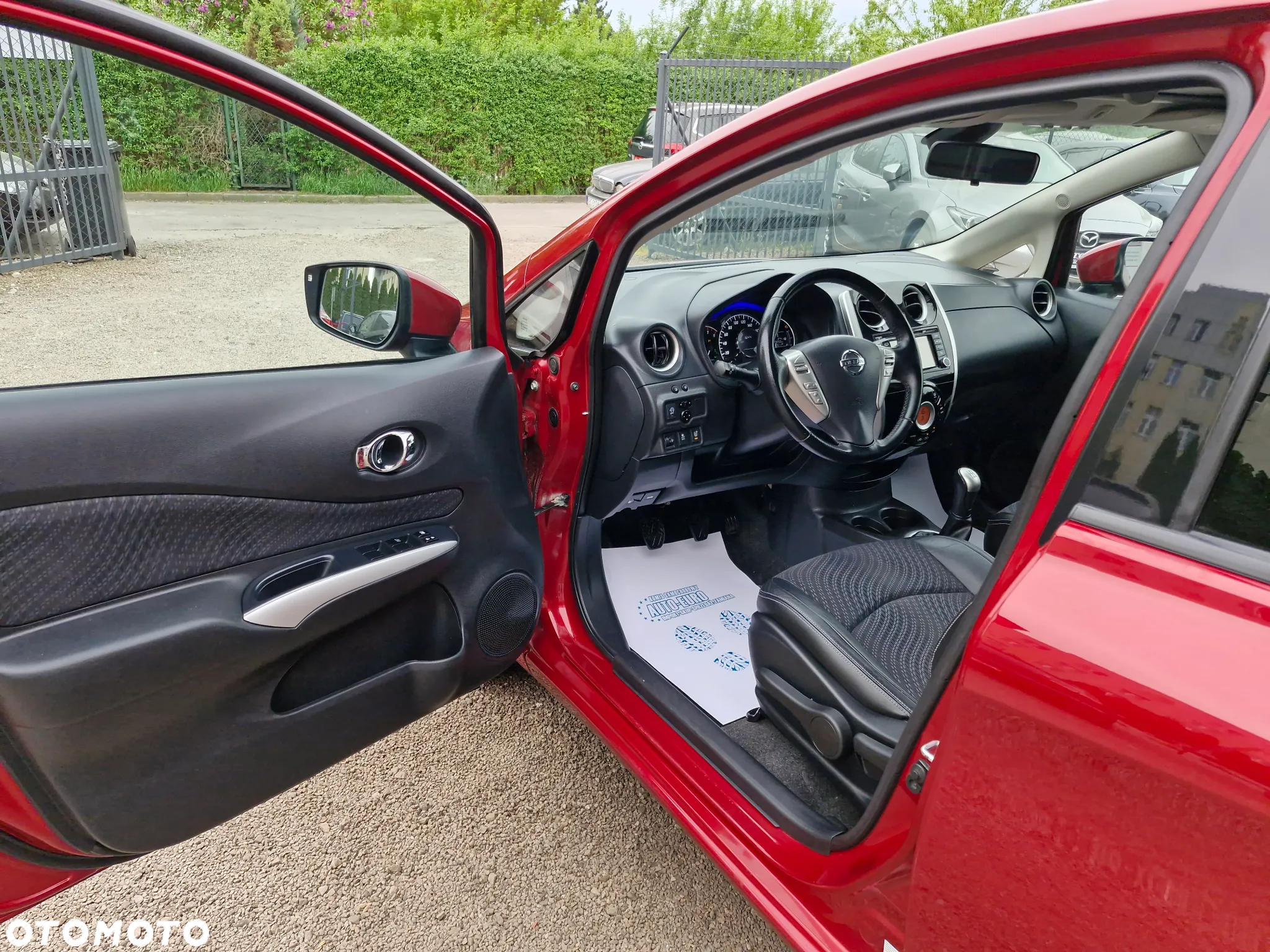 Nissan Note 1.2 Tekna EU6 - 10