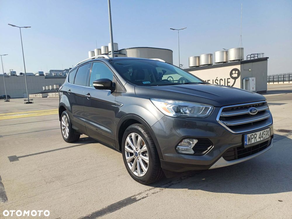 Ford Kuga - 1