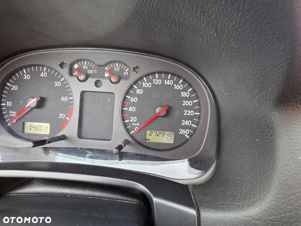 Volkswagen Golf 1.6 - 7