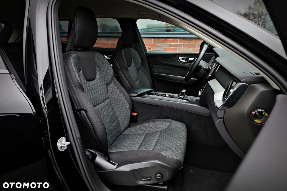 Volvo XC 60 B4 B Core - 23